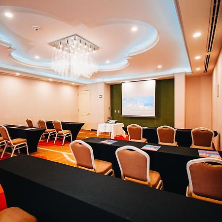Hilton Garden Inn Тустла-Ґутьєррес Екстер'єр фото