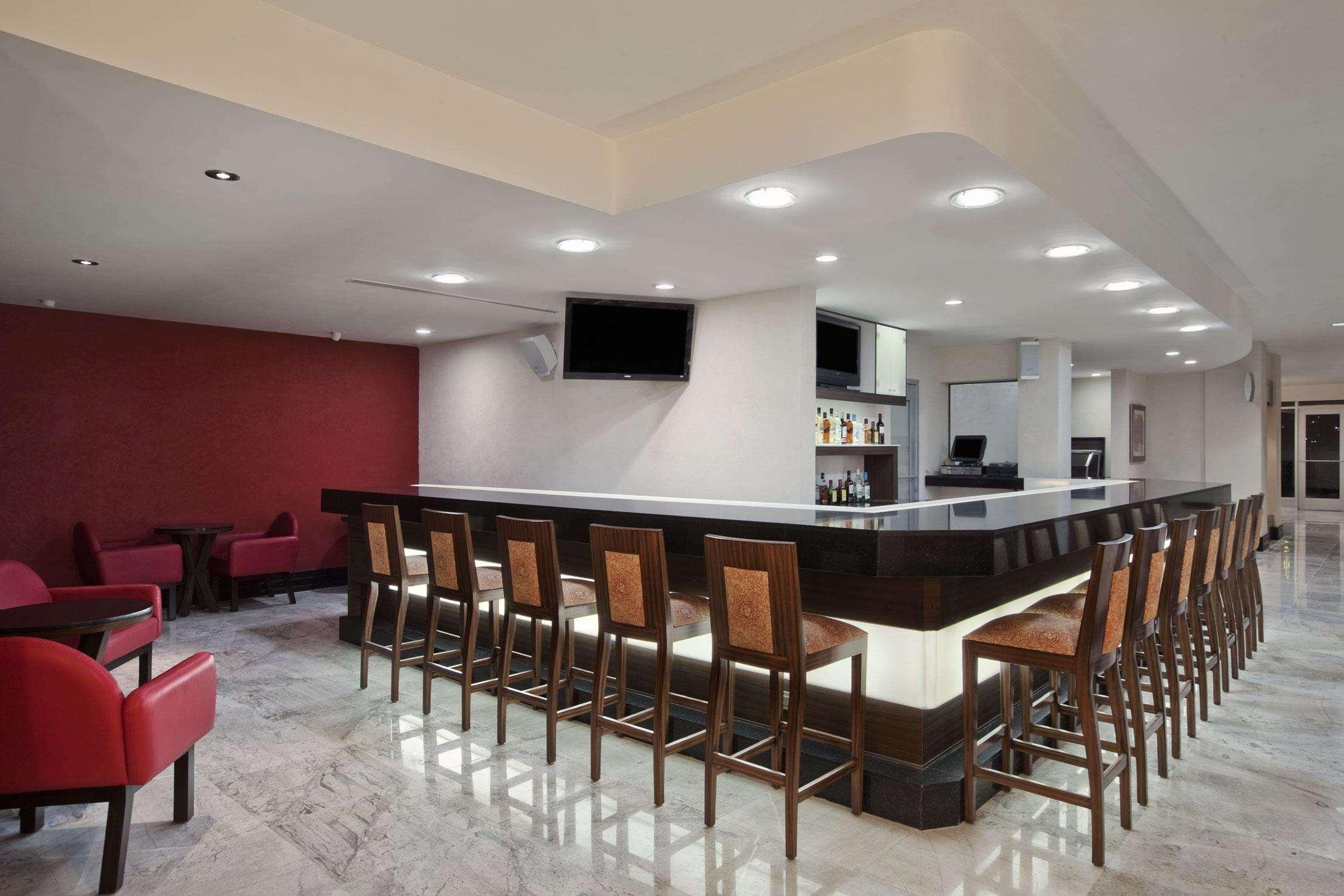 Hilton Garden Inn Тустла-Ґутьєррес Ресторан фото