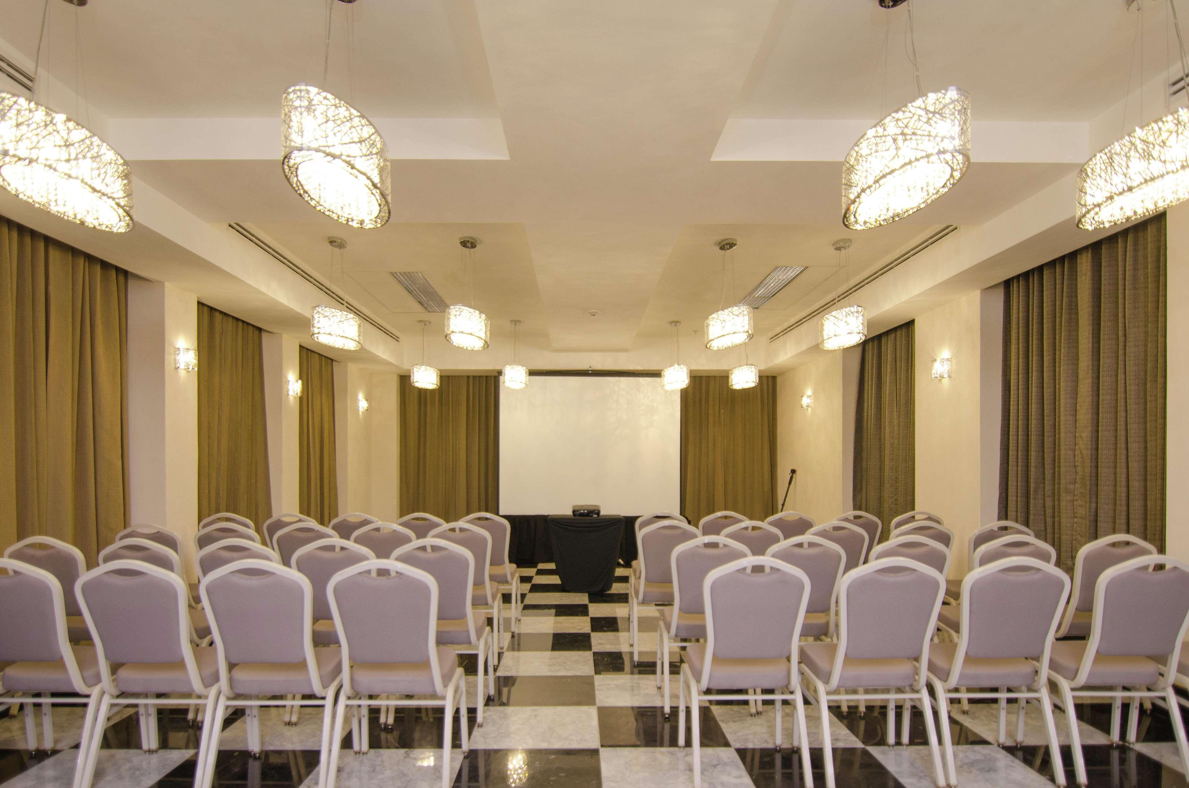 Hilton Garden Inn Тустла-Ґутьєррес Екстер'єр фото