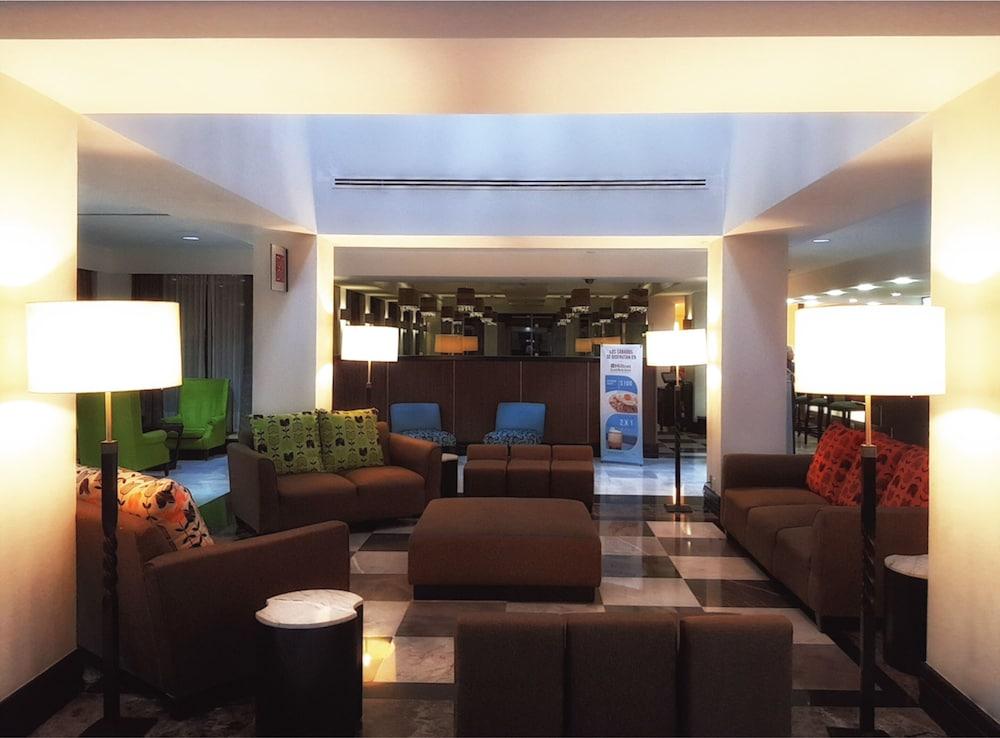 Hilton Garden Inn Тустла-Ґутьєррес Екстер'єр фото