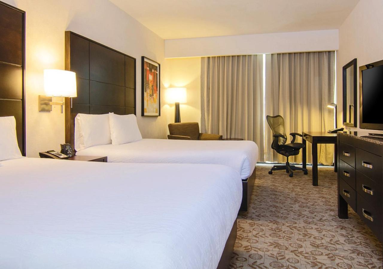 Hilton Garden Inn Тустла-Ґутьєррес Екстер'єр фото
