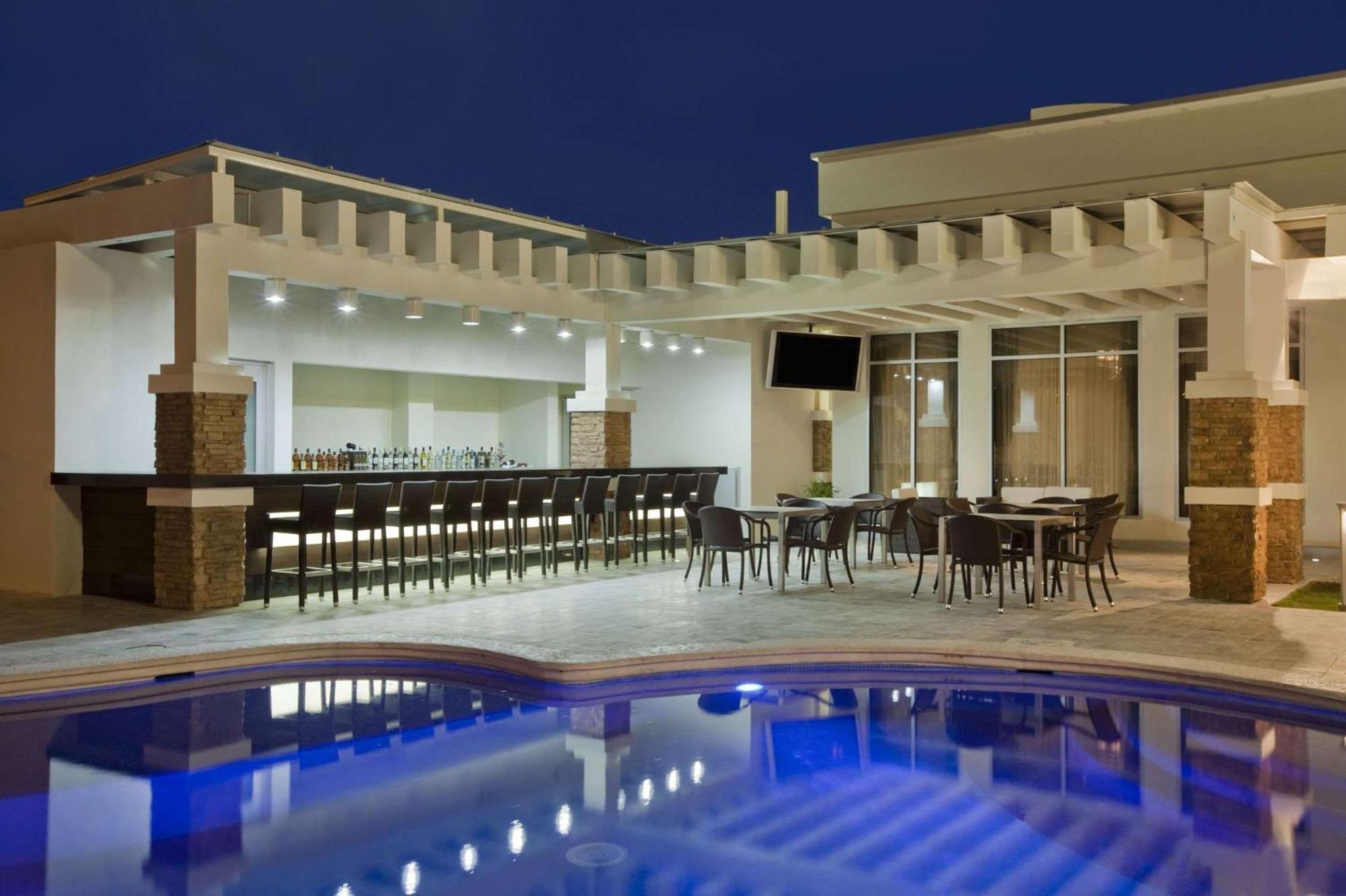 Hilton Garden Inn Тустла-Ґутьєррес Екстер'єр фото