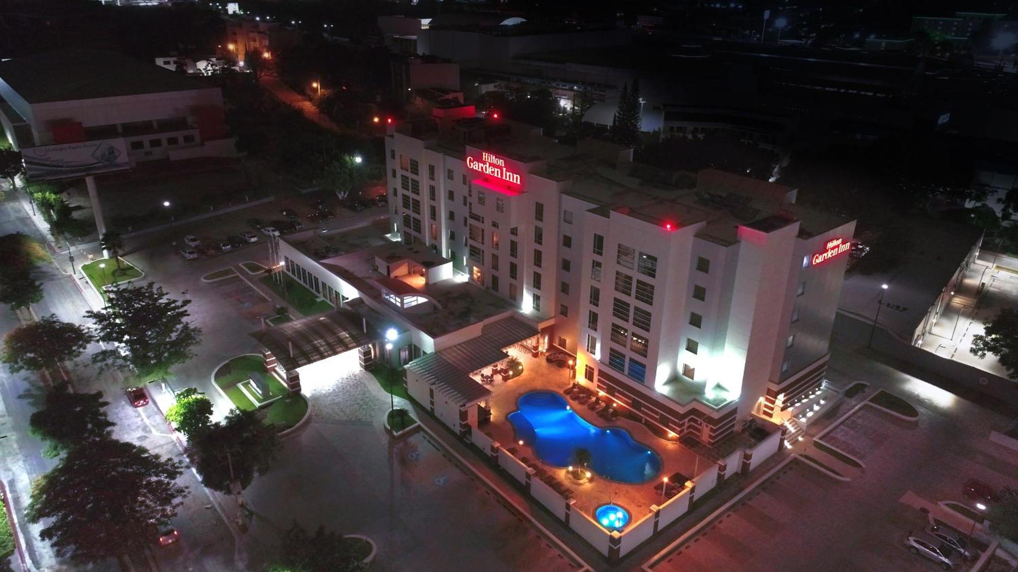 Hilton Garden Inn Тустла-Ґутьєррес Екстер'єр фото